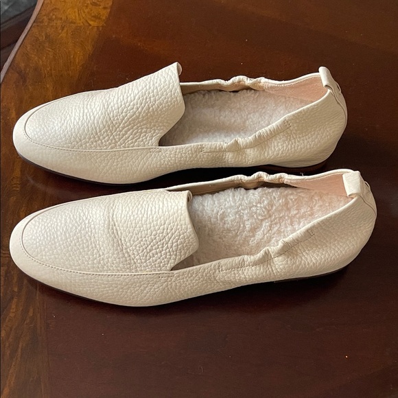 Vionic Cream Slip-On Slippers - Picture 3 of 3